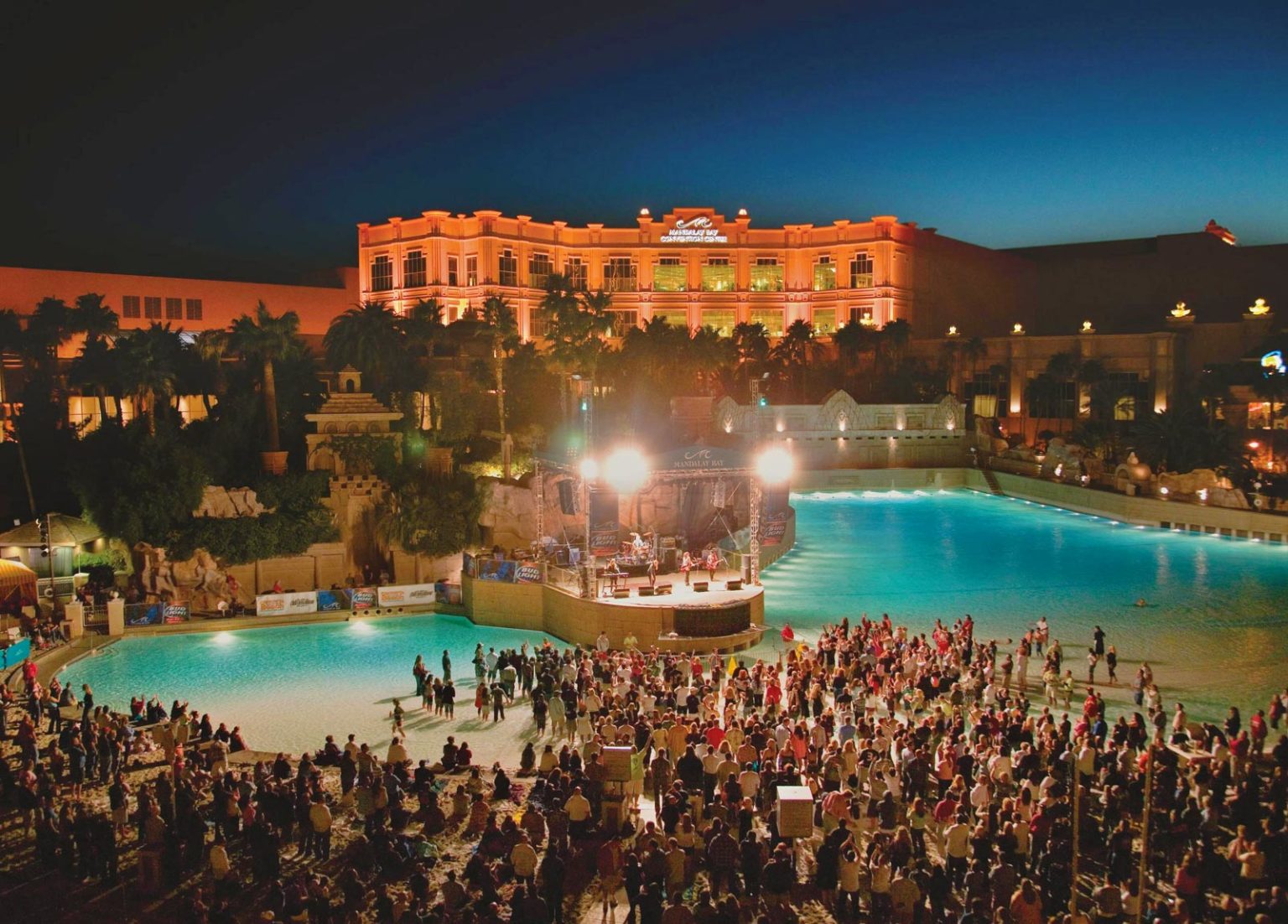 Concerts on the Beach at Mandalay Bay Destination360 Travel Guides